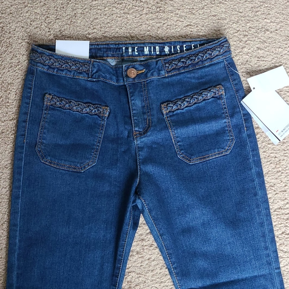 NWT Nineteen 91 The Mid Rise Cuffed Flare Jean 8